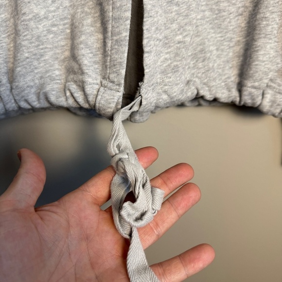 Old Navy Women's Long Sleeve Split Back Sweatshirt Tie Hem Gray Size Large - Picture 5 of 14